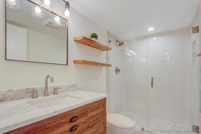 5380 N Ocean Dr Unit 18j