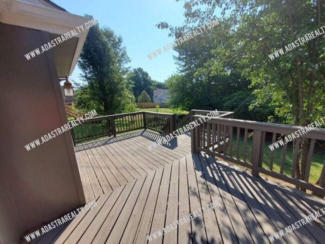 Photo - Beautiful East Olathe Home-Available in JULY!!
