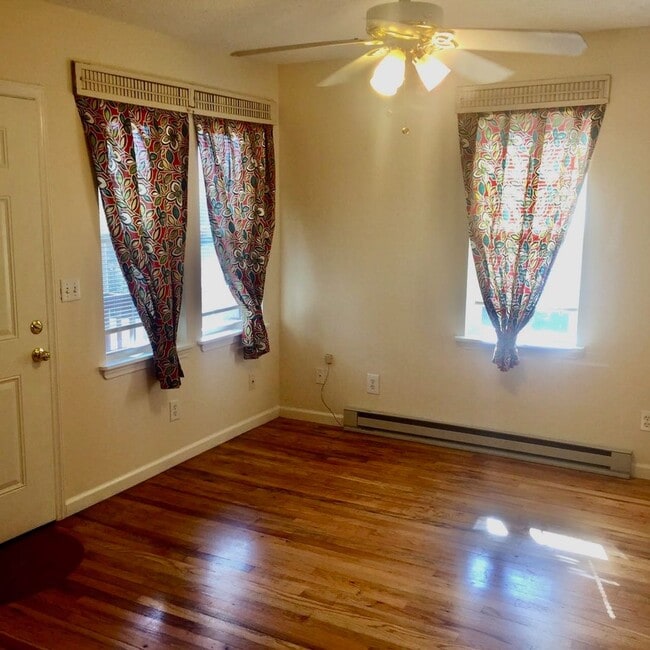 Photo - Cottage Close to Downtown Black Mountain