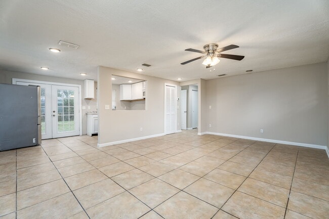 Photo - 385 Dunwoodie Rd