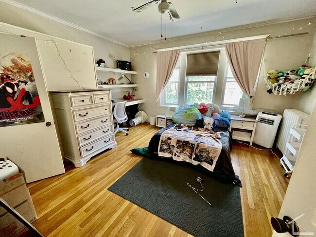 Photo - Fantastic, Spacious 3-bed /1-bath in Allston