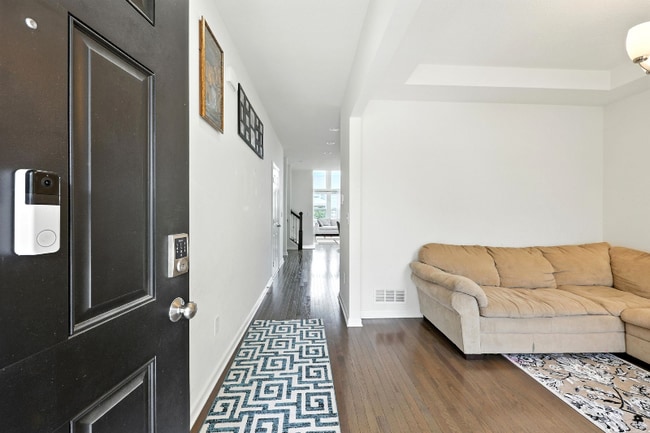 Photo - 5497 Mercier St