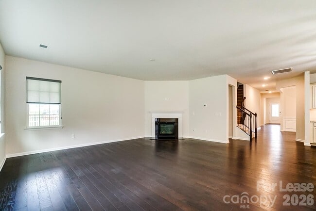 Photo - 2337 Abundance Ln