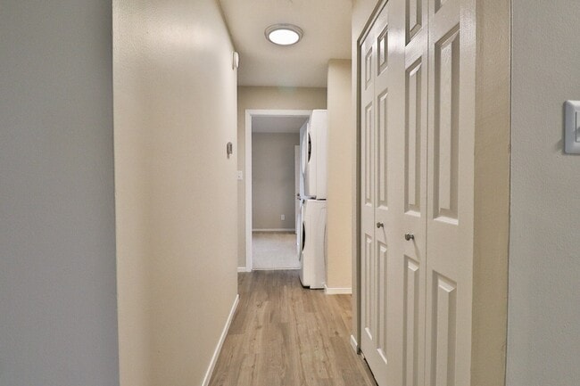 Apple Glen Apartments