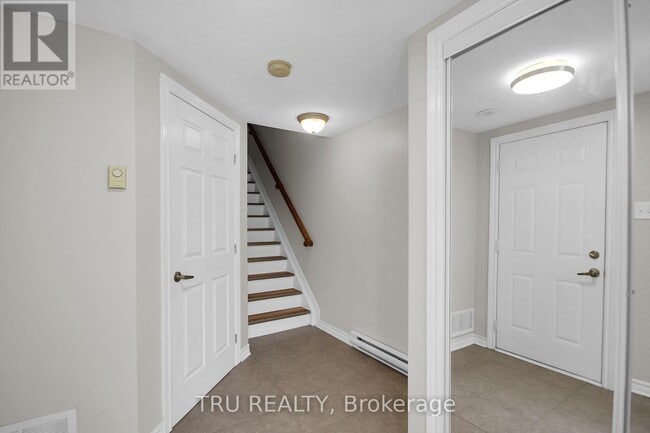 Photo - 2505 Waterlilly Way