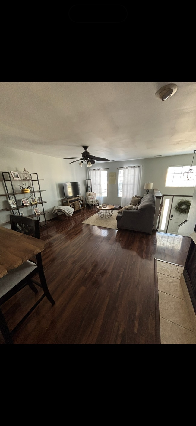 Living room - 1454 Fox Hound Trl