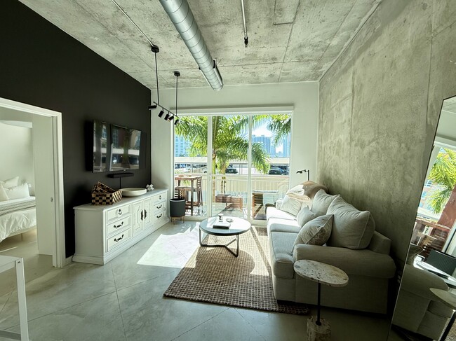 Living room - 2001 Biscayne Blvd Condo Unit 2403