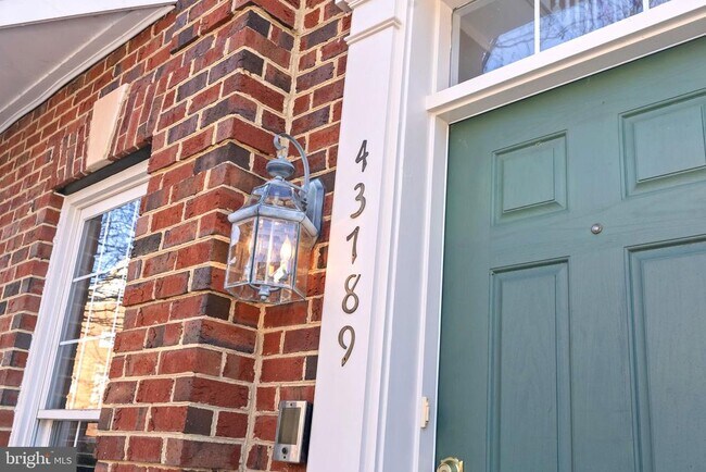 Photo - 43789 Water Bay Terrace