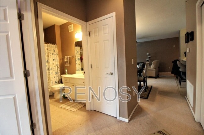 6255 Beechtree Dr