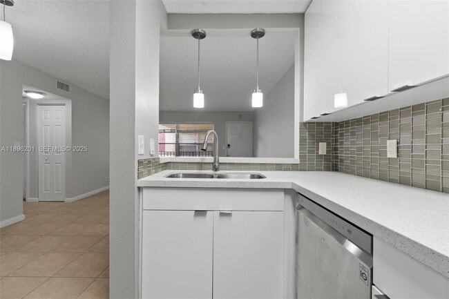 Photo - 3586 N University Dr Unit U-6