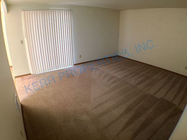 Modern 2-Bed, 2-Bath Multiplex in Gresham – 1126 Sq Ft of Comfortable Living!