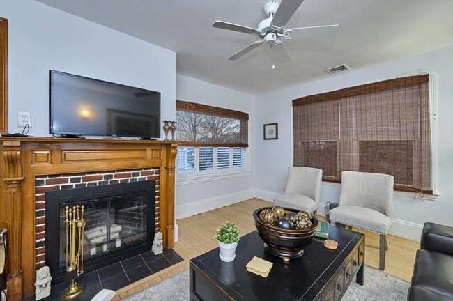 Photo - 15 Eastern Ave Condo Unit B