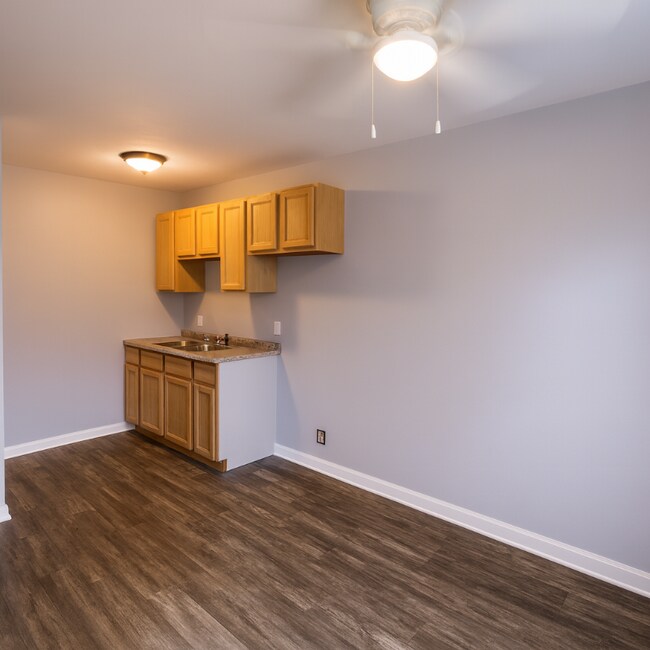 Photo - 1719 W Bancroft St Townhome