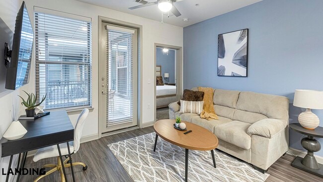 2800 NE Green Oaks Blvd Unit 2313