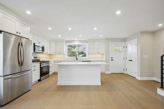 Photo - 110 Stowe St Unit 110