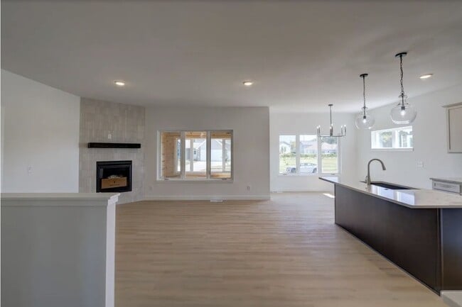 Photo - 801 Vineyard Ct