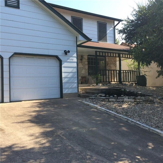 Photo - 8400 Spring Valley Dr Casa