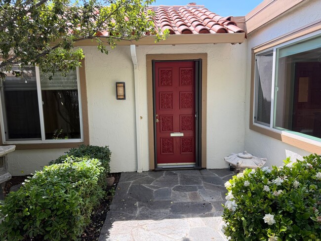 Building Photo - Santa Clara- Park Villas-Single story unit with community pool!