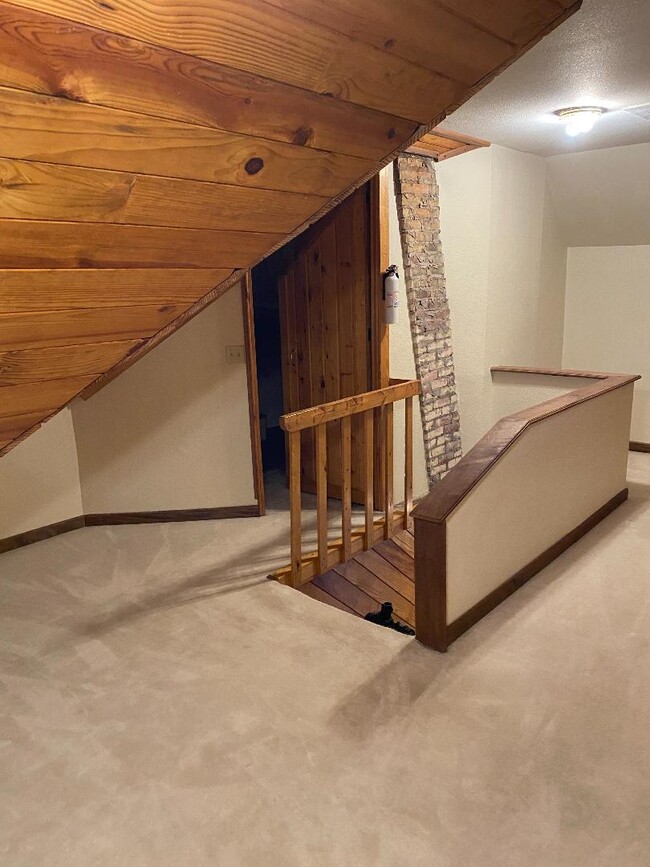 Photo - 672 N Wisconsin St Townhome