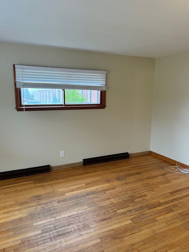 Photo - 421-423 Beech St Unidad 421-Lower