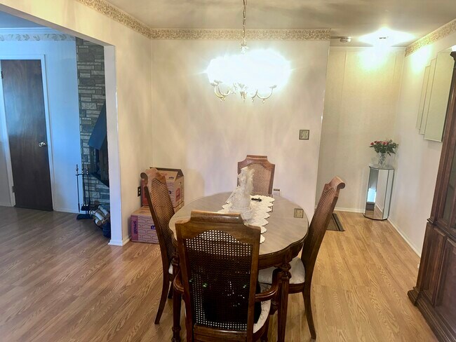 Dining Room - 76 Farm Rd Unit H