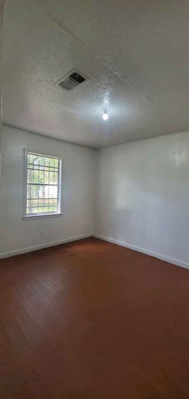 Photo - 2270 Johnson St