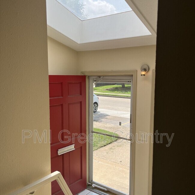 Photo - 1341 E 39th St Unit A