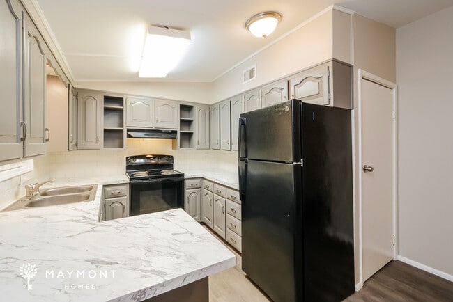 Photo - 8501 E 91 St