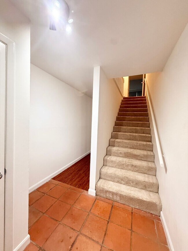 Photo - Modern 2/2.5/1 Townhome Across From The Me...