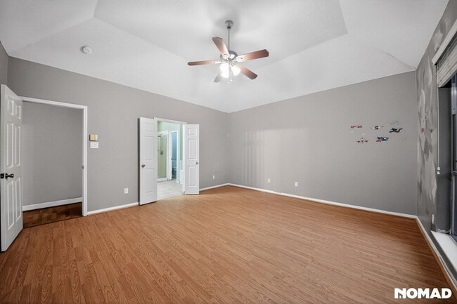 Photo - 1811 Quiet Hollow Dr