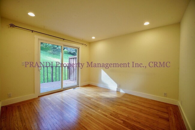 Photo - 839 Reichert Ave Unit 1