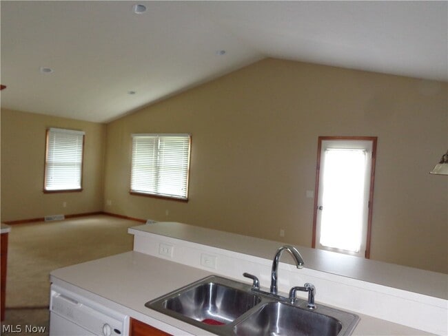 Photo - 239 Aspen Dr