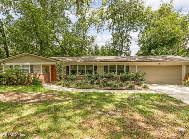 Photo - 5433 Sanders Rd