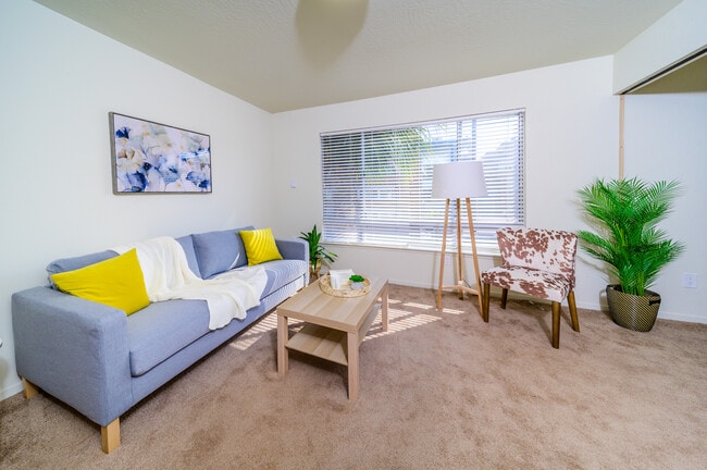 Photo - Jackson Lake Apartments