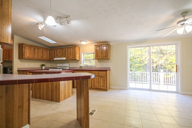 Photo - 65 Harmons Hill Rd