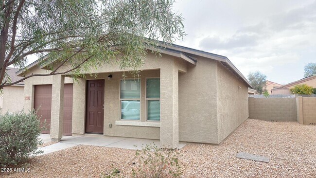 Photo - 194 Watson Pl Casa