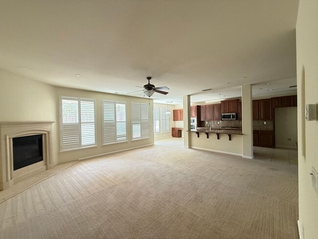 Photo - 1427 Wyndham Ln