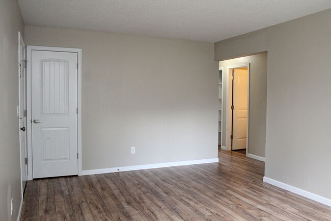 Photo - yanke02 Unit 6a8f100b-a4ff-11ea-82bc-028b41fdf1b6