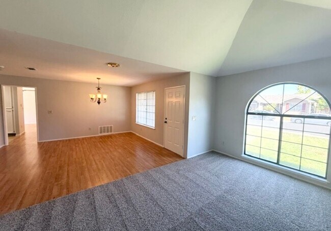 Photo - Remodeled 3 Bedroom Home in Roseville for Rent