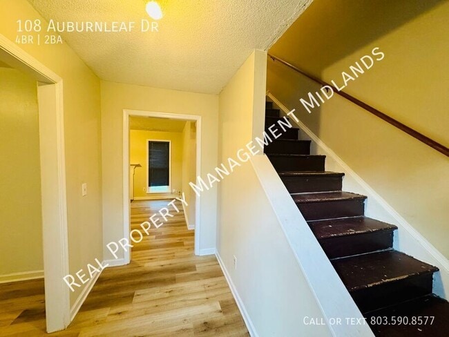 Photo - 108 Auburnleaf Dr