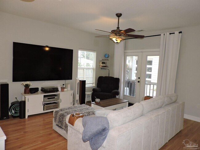 Photo - 1531 N 12th Ave