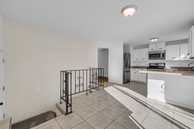 Photo - 5 Bedroom 3 Bathroom Home in Sandy!