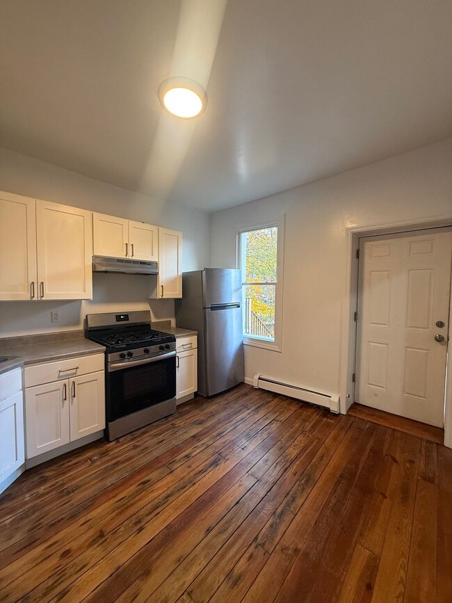 Photo - 22 Benkard Ave Unit 1