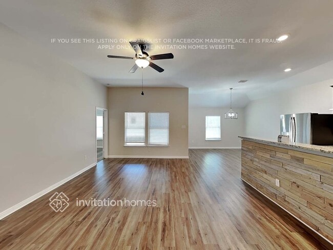 Photo - 8002 Bluewater Cove