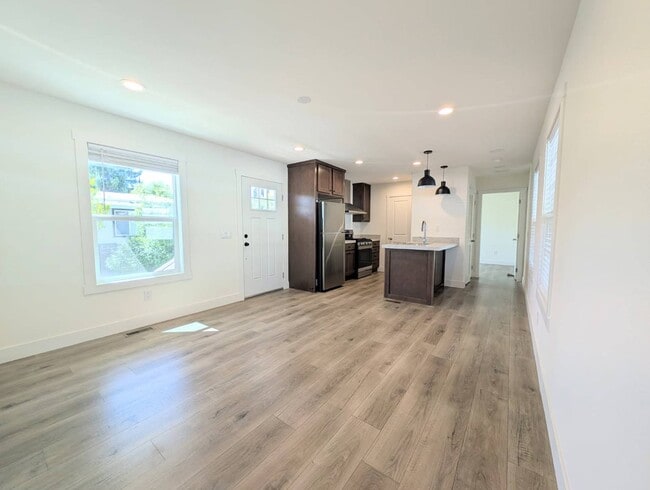 400 Sulphur Bank Dr