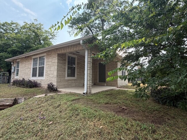 Photo - CUTE 2/1 HOME CLOSE TO DOWNTOWN