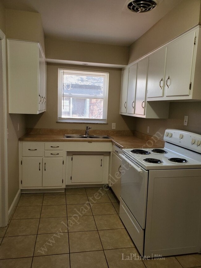 Photo - 2920 Gunckel Blvd Unit Upper