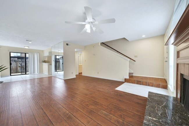 Photo - 9901 Sharpcrest St Unidad True