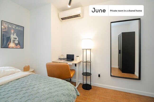 Room in Shared 3 bed/1 bath home in Chinatown