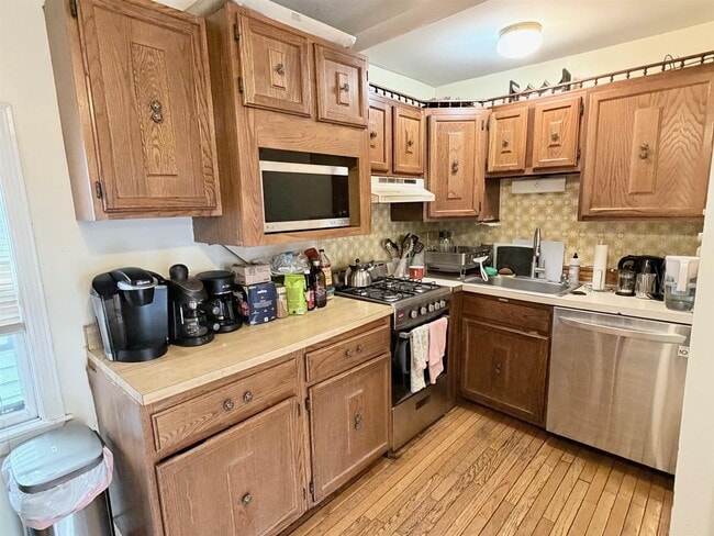 Building Photo - 4 Saint Mary Rd